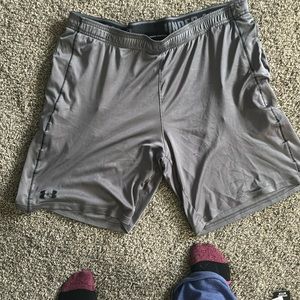 Underarmour men’s shorts